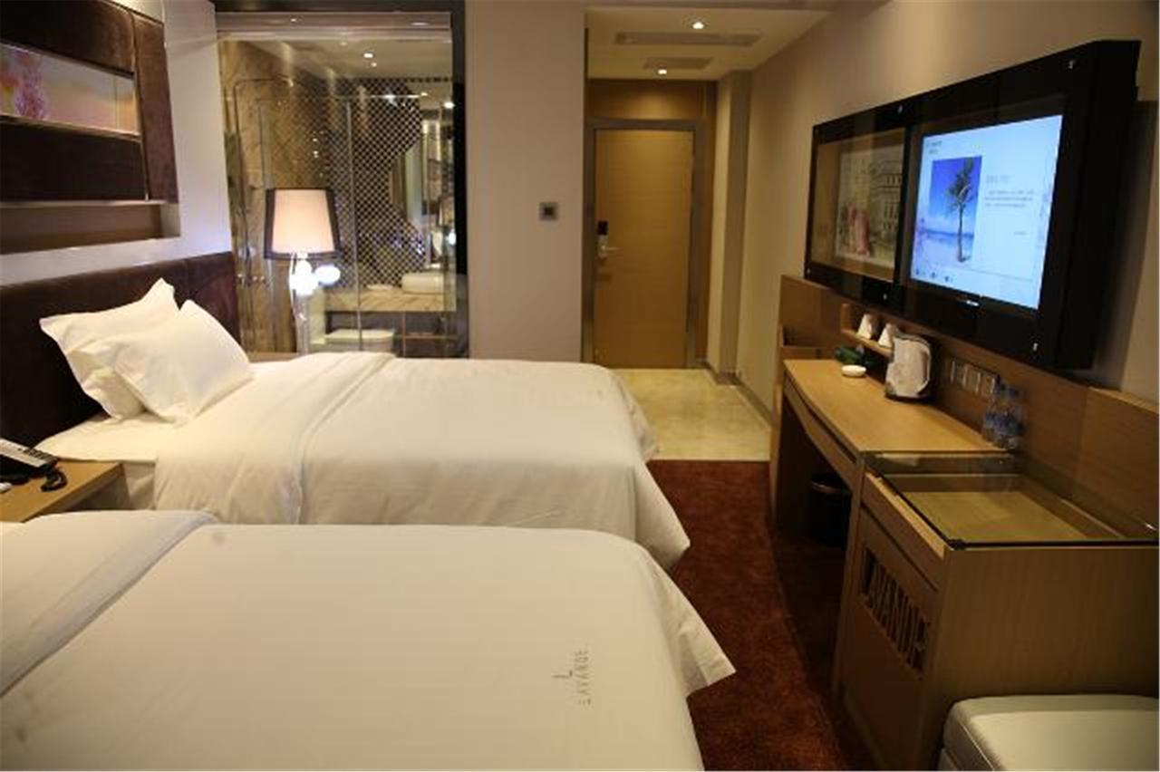 Lavande Hotel Baogang Avenue Guangbai Xinyi Branch Cantón Exterior foto