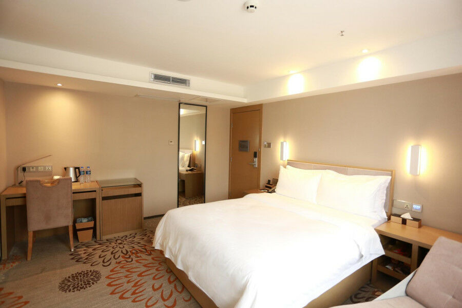 Lavande Hotel Baogang Avenue Guangbai Xinyi Branch Cantón Exterior foto