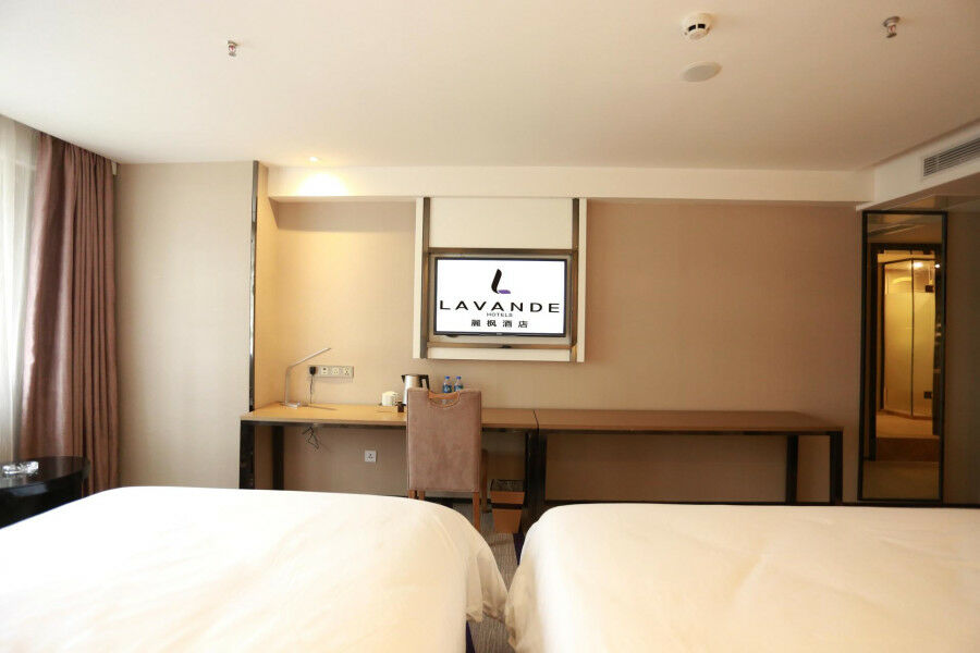 Lavande Hotel Baogang Avenue Guangbai Xinyi Branch Cantón Exterior foto