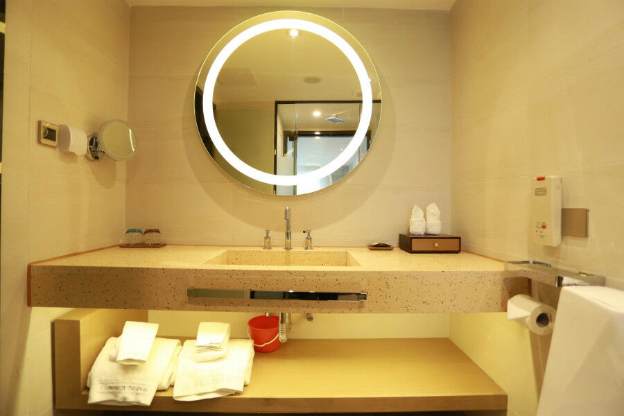Lavande Hotel Baogang Avenue Guangbai Xinyi Branch Cantón Exterior foto