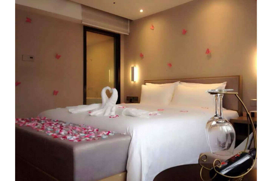Lavande Hotel Baogang Avenue Guangbai Xinyi Branch Cantón Exterior foto