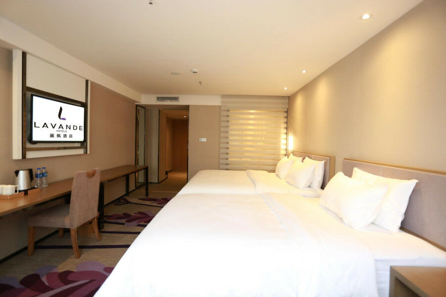 Lavande Hotel Baogang Avenue Guangbai Xinyi Branch Cantón Exterior foto