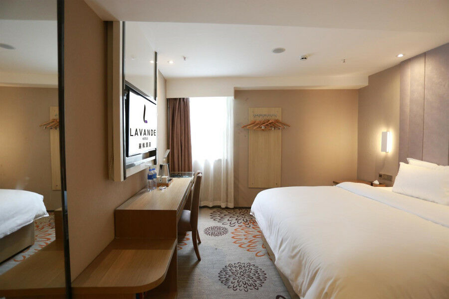 Lavande Hotel Baogang Avenue Guangbai Xinyi Branch Cantón Exterior foto